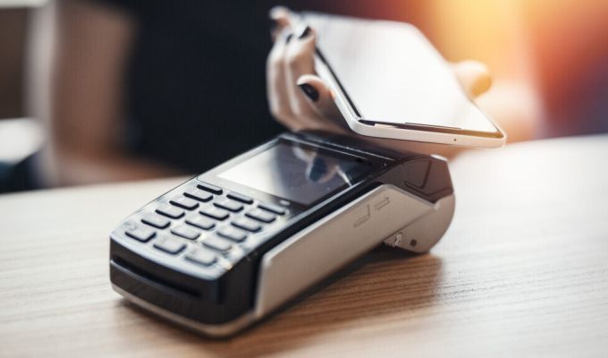 telefon i terminal płatniczy