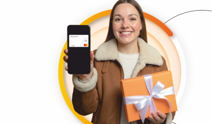 kobieta z karta płatniczą